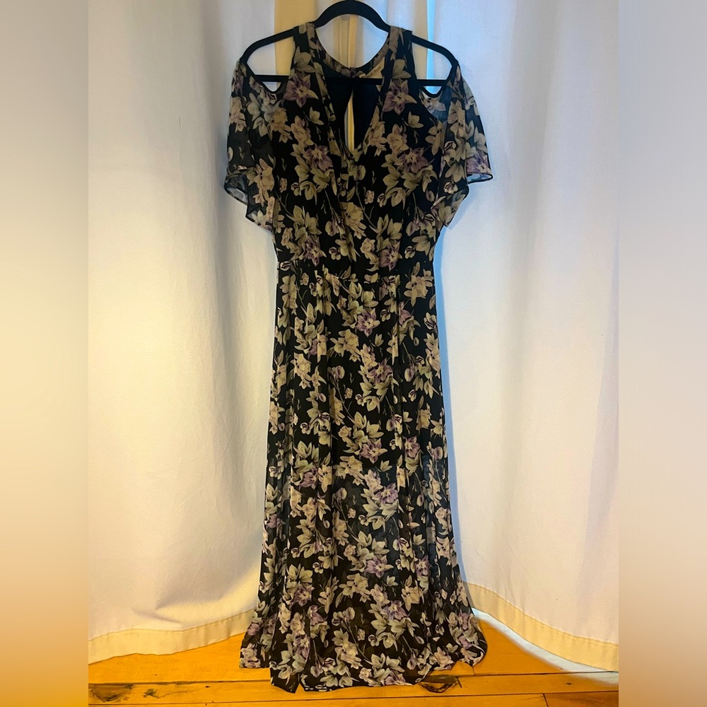 White House black market floral maxi dress, size 8.